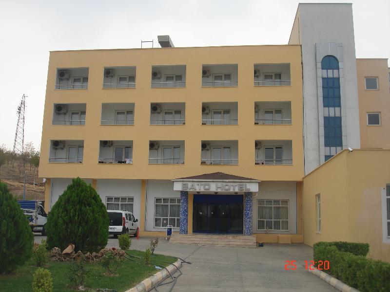 Bato Thermal Hotel บาทมาน ภายนอก รูปภาพ